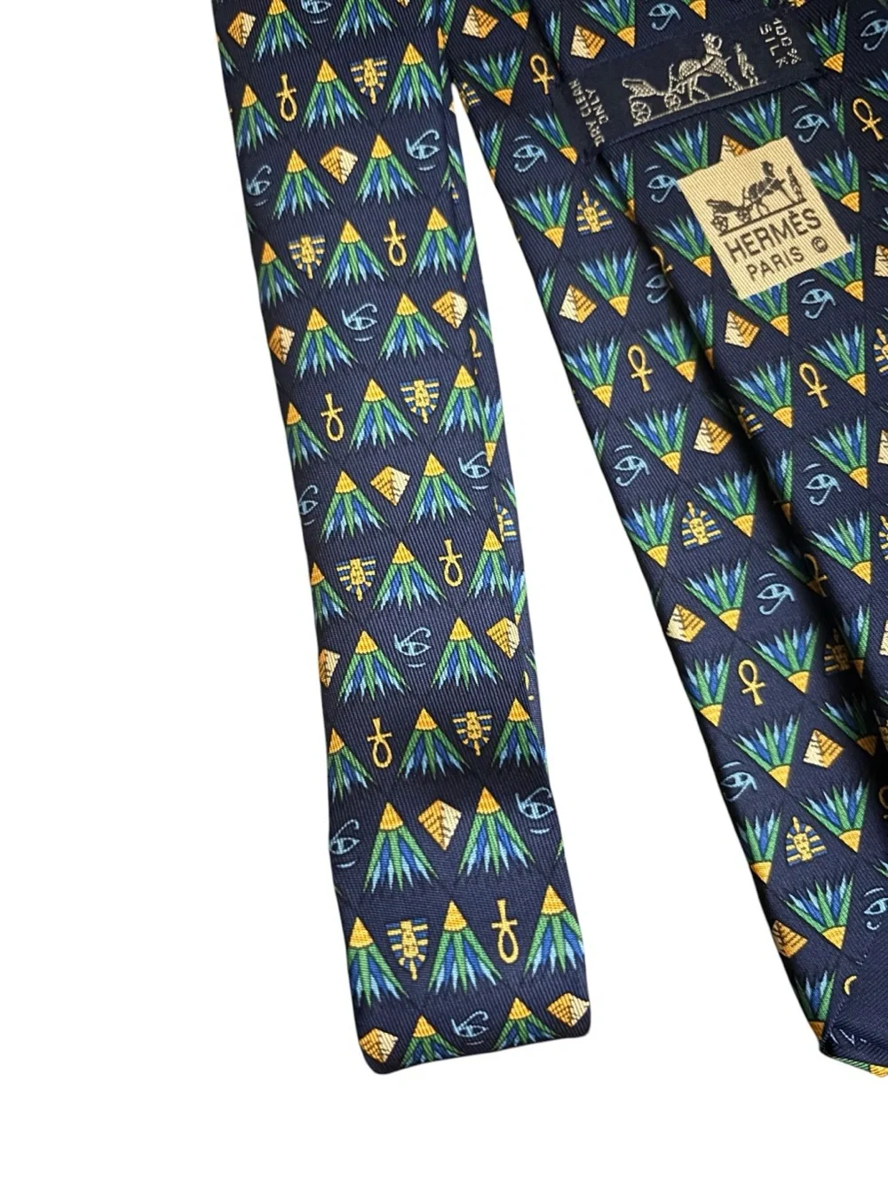 HERMÈS silk tie